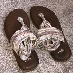 Sanuk sandals
